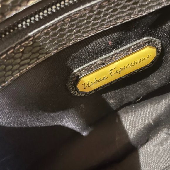 Metallic Black Gold Clutch Purse - Stitch Fix - Picture 3 of 3